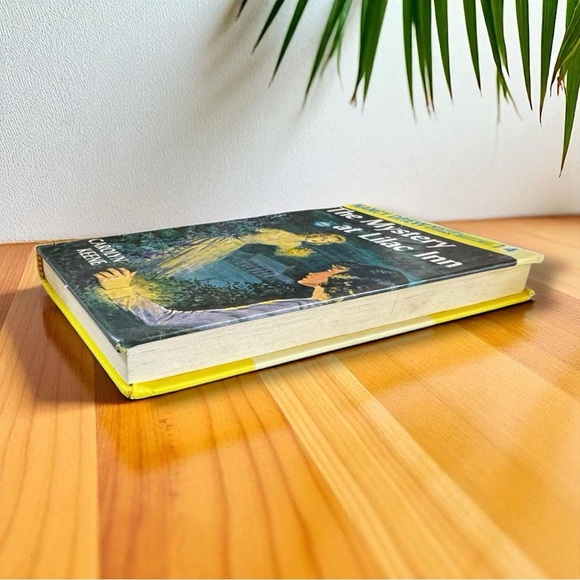 VINTAGE Nancy Drew Mystery Stories #4 – The Mystery at Lilac Inn - Picture 4 of 8